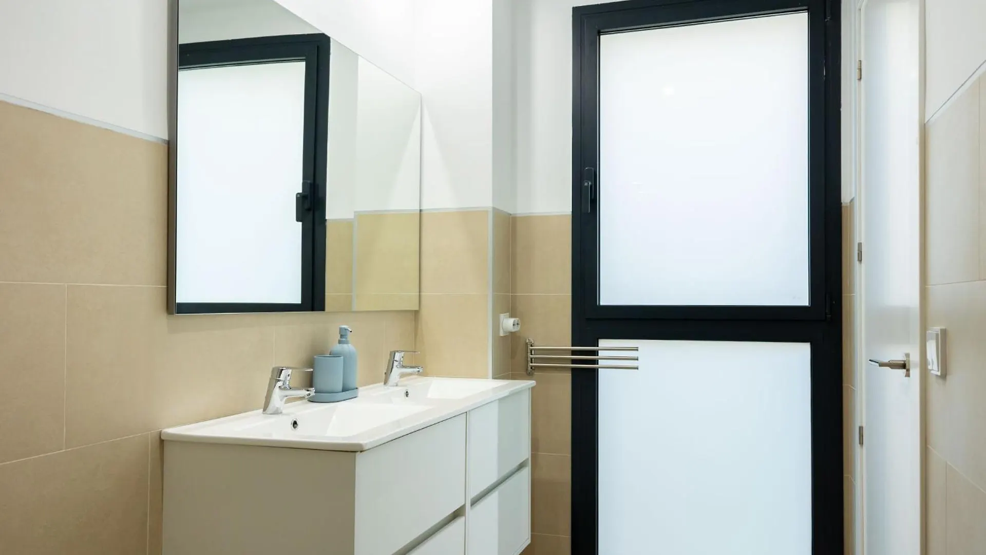 Charming 2 Bedroom Apartment By Torre Del Oro By Ocityzen إشبيلية إسبانيا